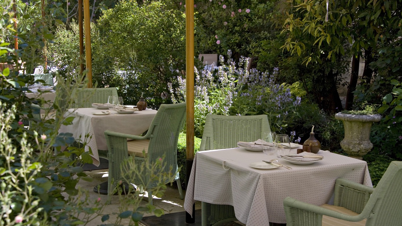 Photo of Outdoor in Avignon City Centre