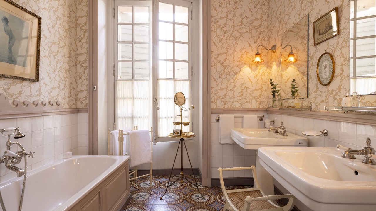 Photo of Bathroom in Avignon City Centre