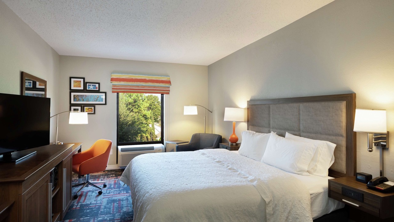 Photo of Bedroom in Humble
