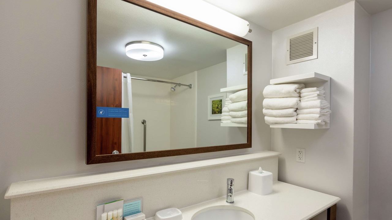 Photo of Bedroom in Humble