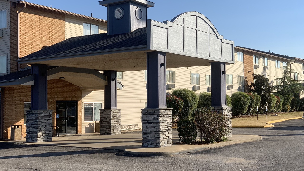 Photo of Outdoor in Clinton