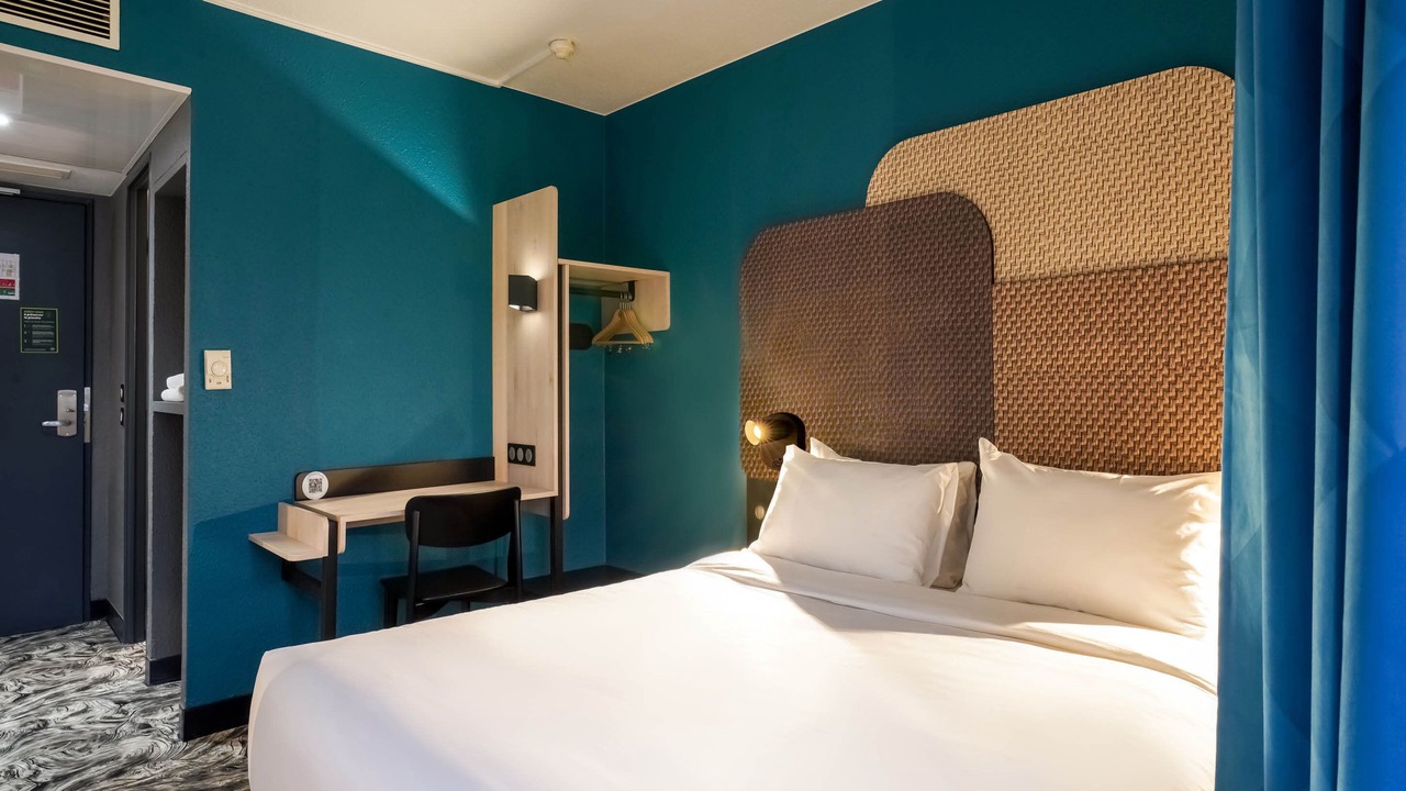 Photo of Bedroom in Chatillon