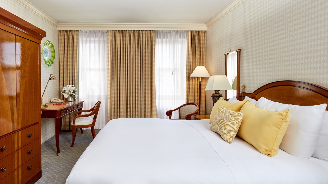 Photo of Bedroom in Downtown San Francisco