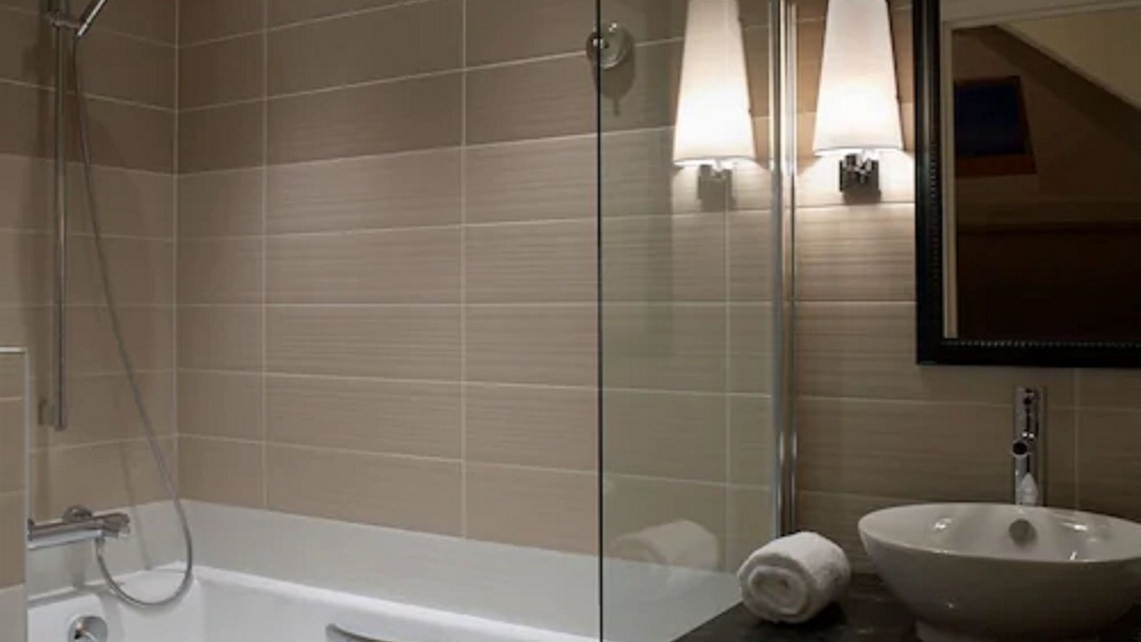 Photo of Bathroom in Quartier de la Porte-Saint-Denis