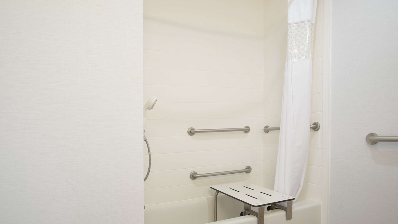 Photo of Bathroom in Tiffin