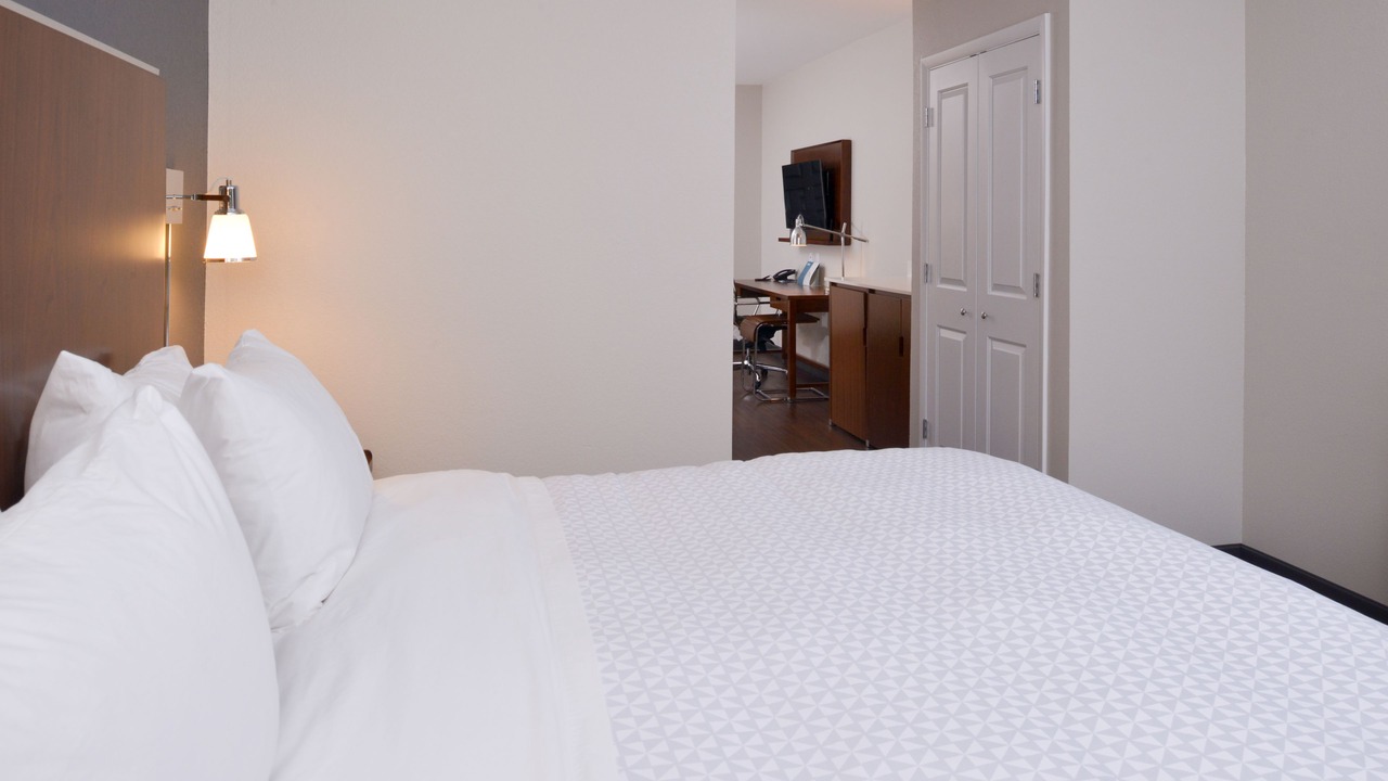 Photo of Bedroom in Mount Prospect