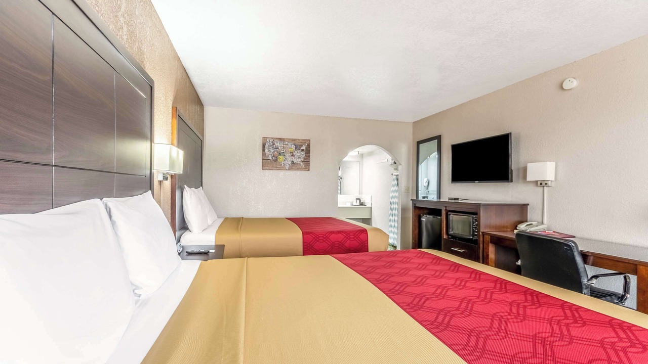 Photo of Bedroom in Winfield