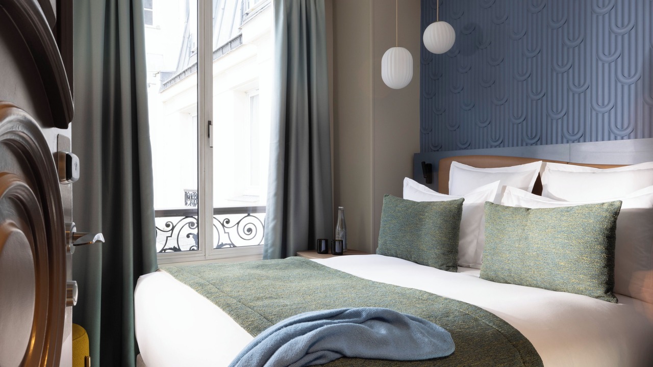 Photo of Bedroom in Chaillot