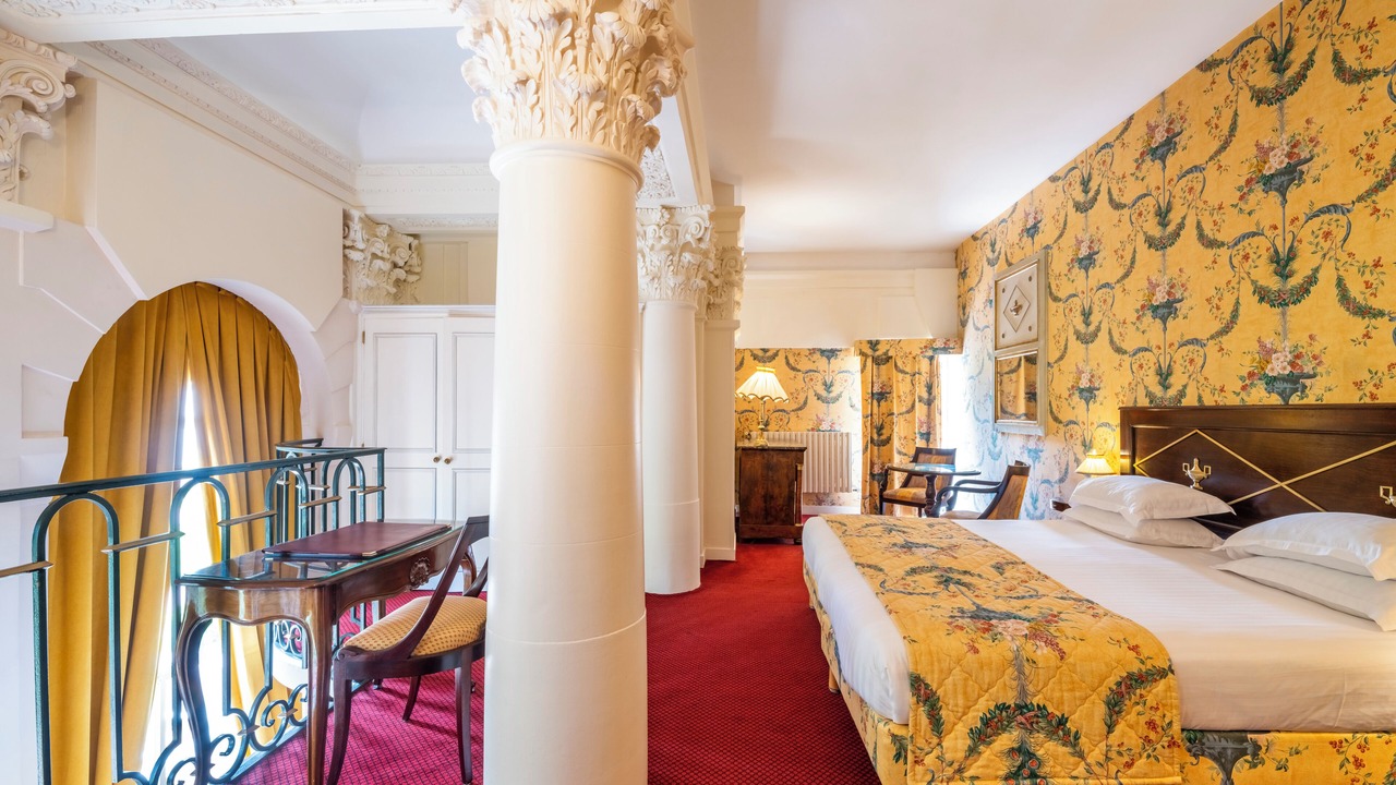 Photo of Others in Montbazon