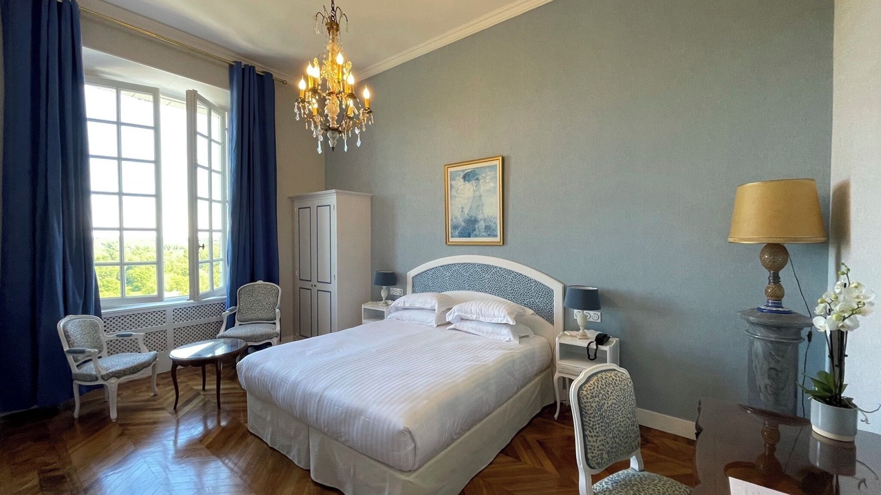 Photo of Bedroom in Montbazon