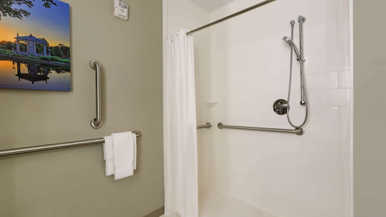 Photo of Bathroom in Sunset Hills