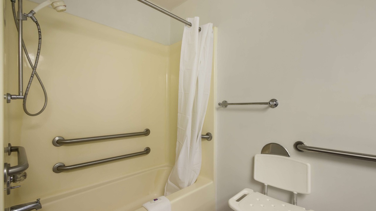 Photo of Bathroom in Rothschild