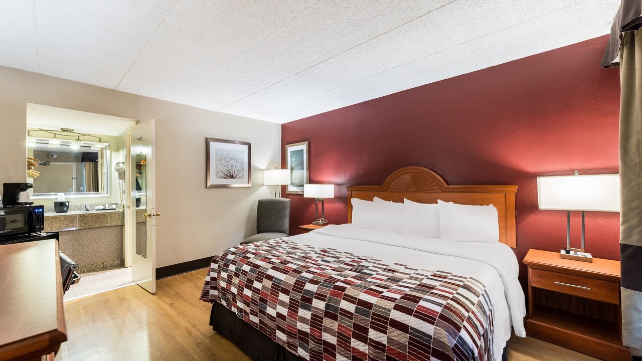 Photo of Bedroom in Morton Grove