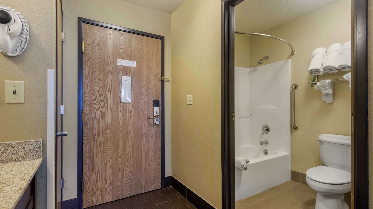 Photo of Bedroom in Pittsburg