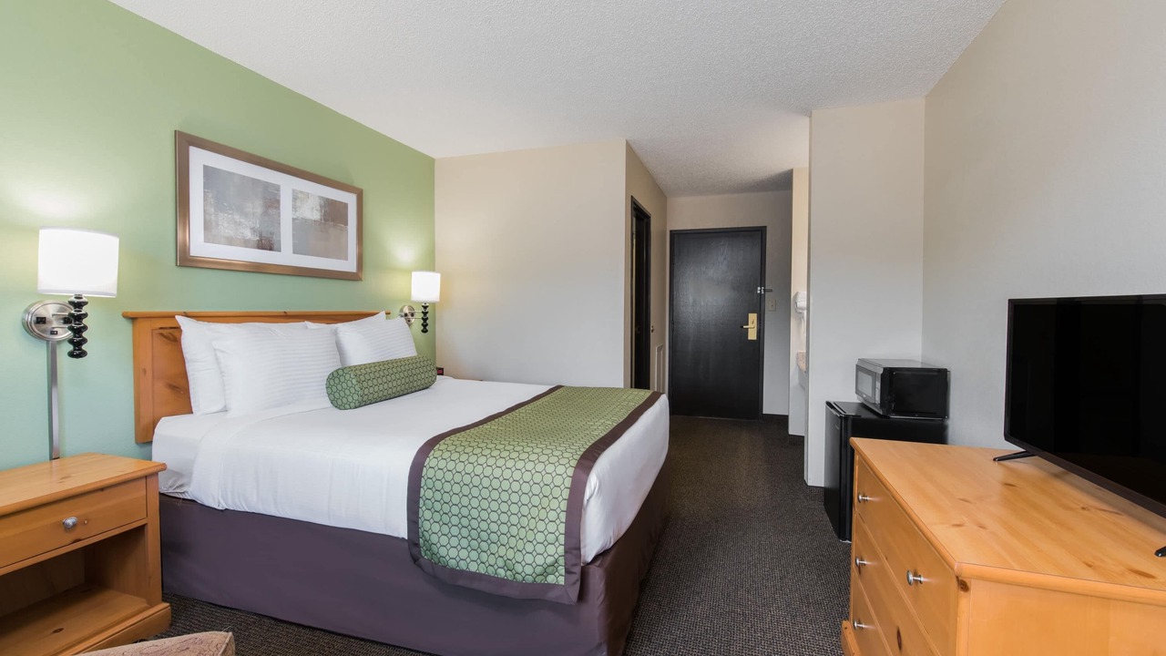 Photo of Bedroom in Pierre