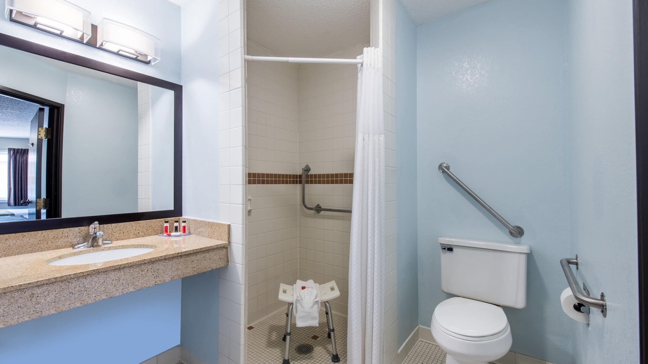 Photo of Bathroom in Pierre