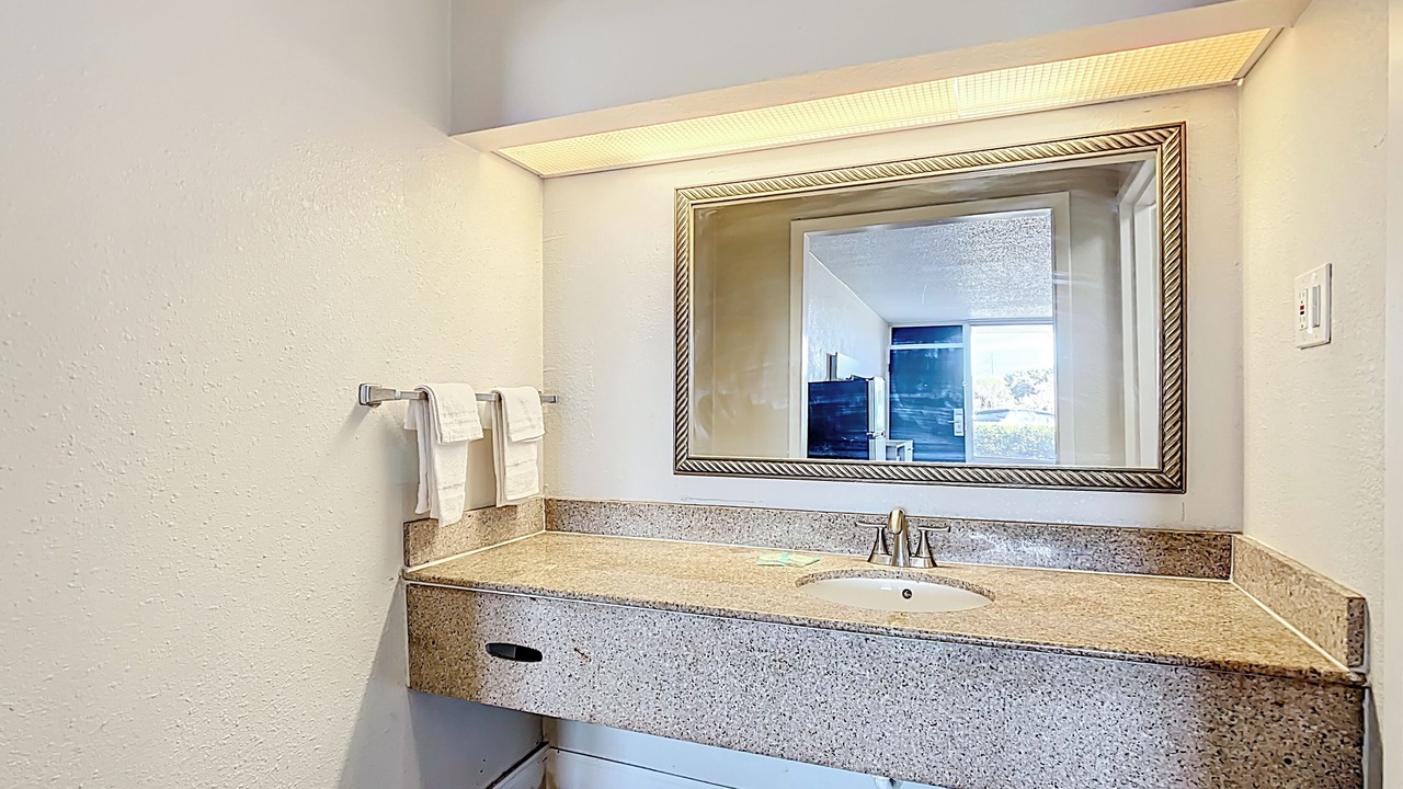 Photo of Bathroom in Lakeland