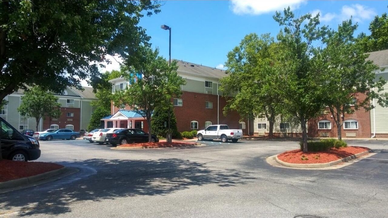 Photo of Outdoor in Coliseum Central