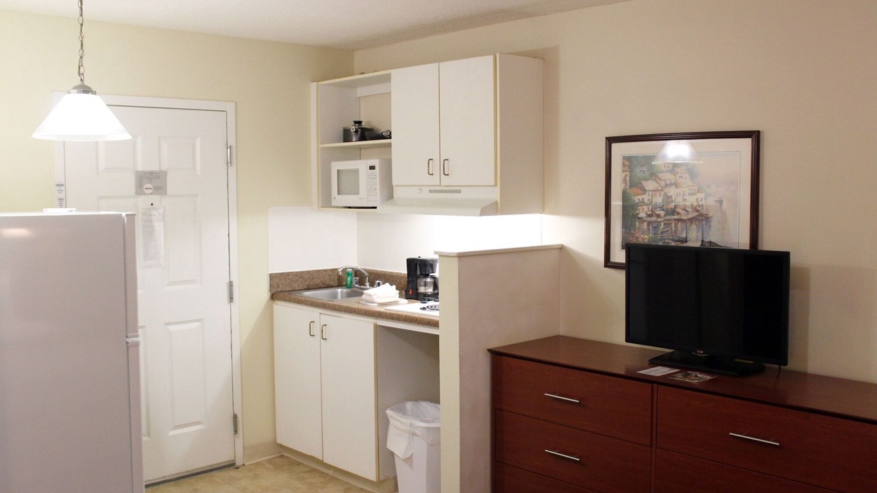 Photo of Kitchen in Coliseum Central