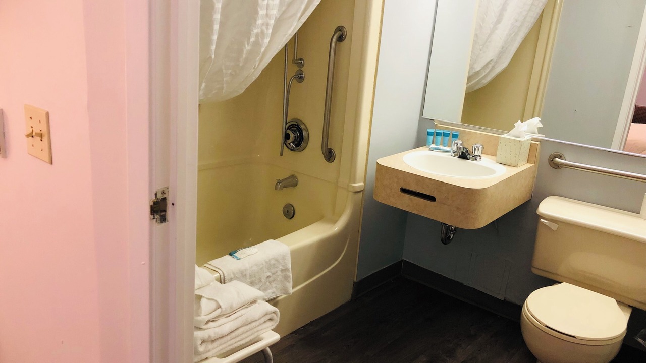 Photo of Bathroom in Welland