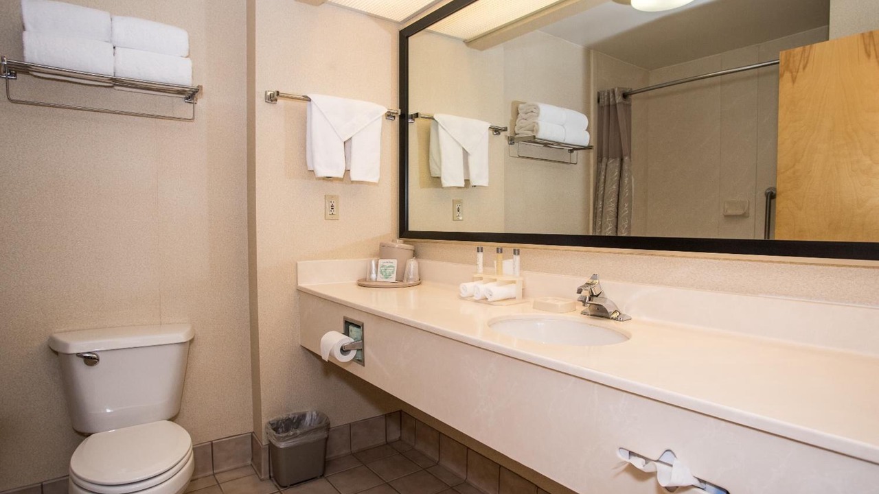 Photo of Bathroom in Orange