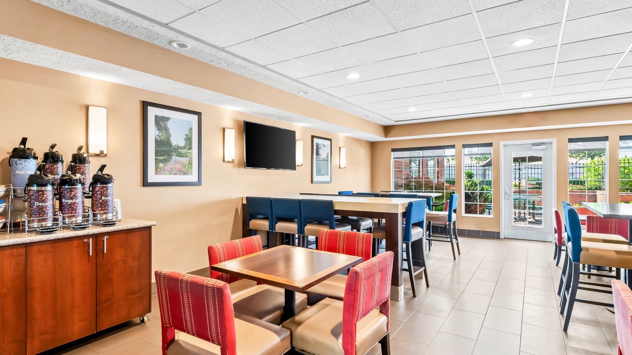 Photo of Others in Albany