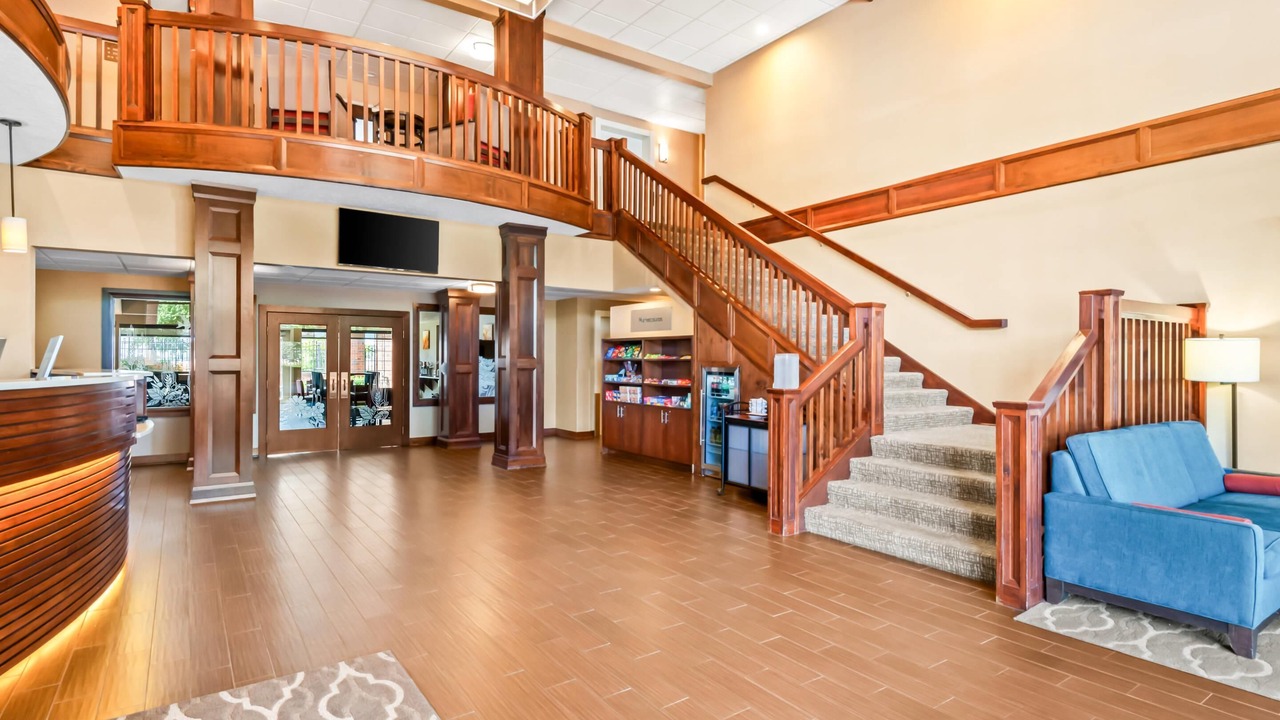 Photo of Others in Albany