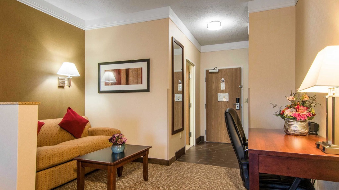 Photo of Others in Albany