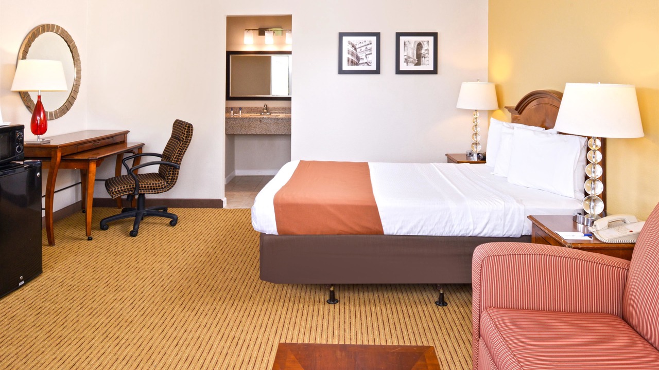 Photo of Livingroom in Plattsburgh