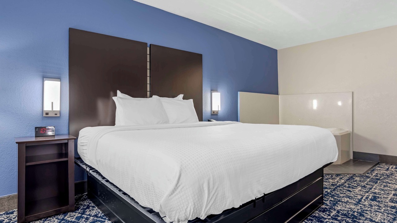 Photo of Bedroom in Canton