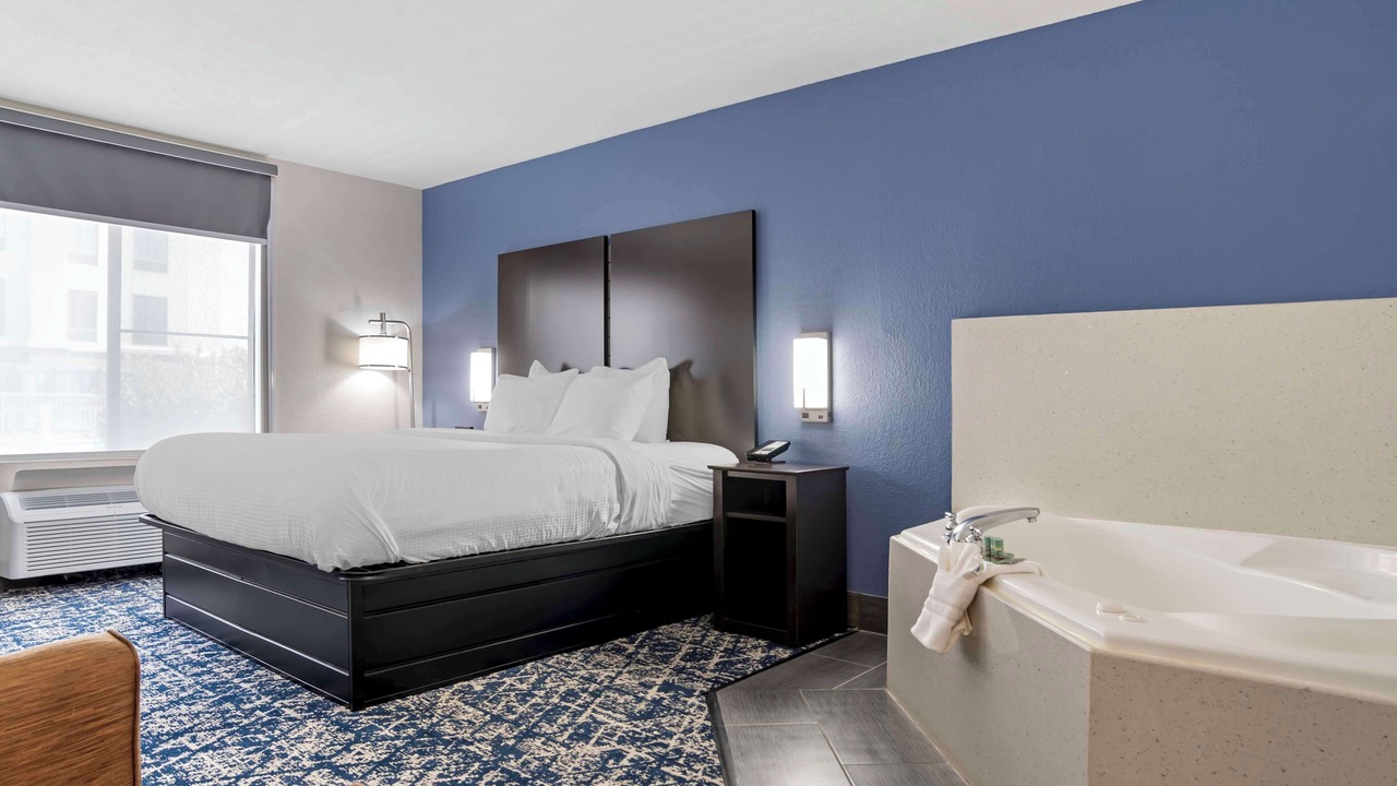 Photo of Bedroom in Canton