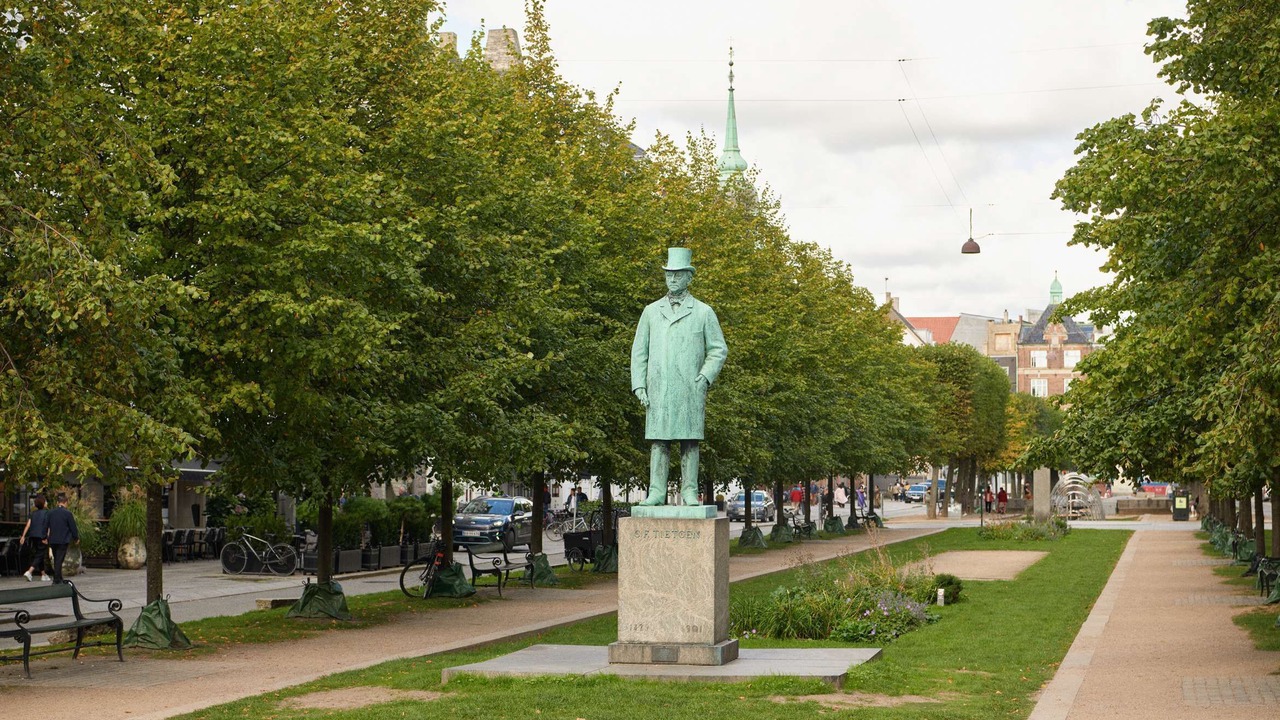 Photo of Outdoor in Nyhavn - Amalienborg