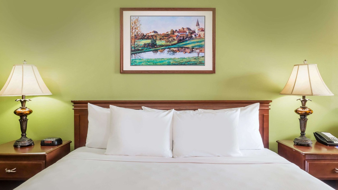 Photo of Bedroom in Waycross