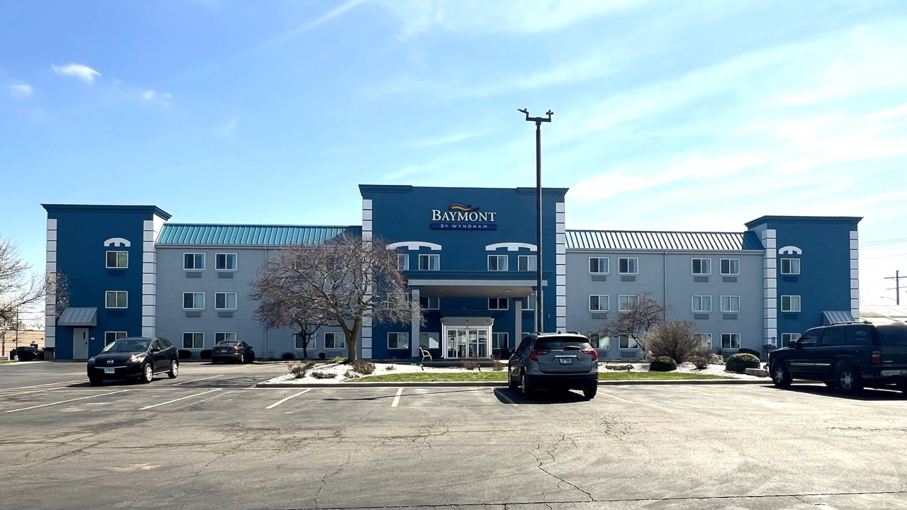 Photo of Outdoor in Litchfield