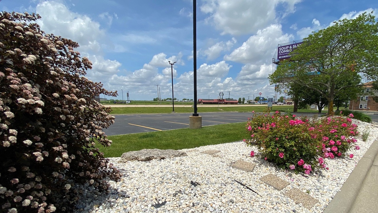 Photo of Outdoor in Litchfield