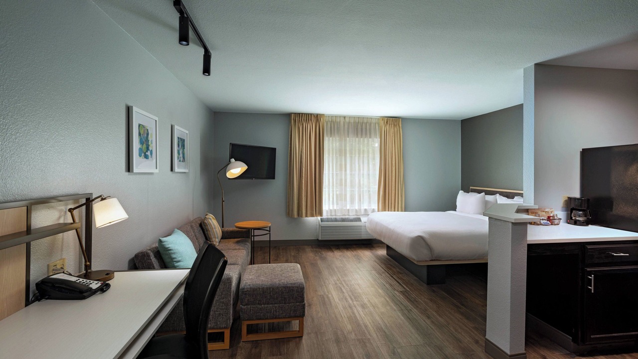 Photo of Bedroom in South Baton Rouge