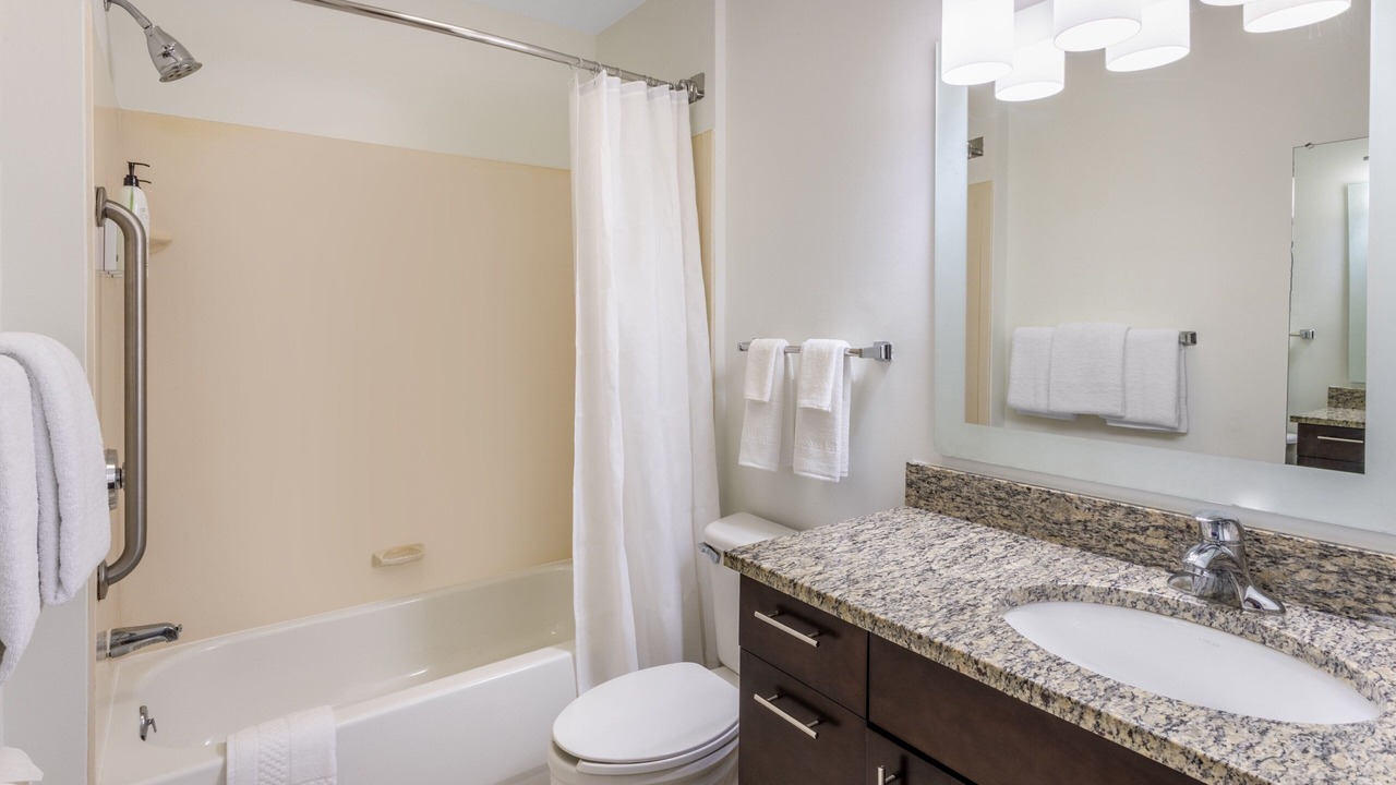 Photo of Bathroom in Elmwood