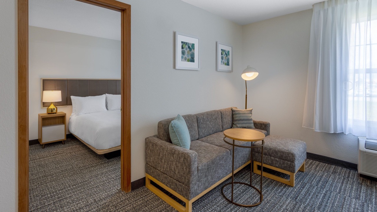 Photo of Livingroom in Elmwood