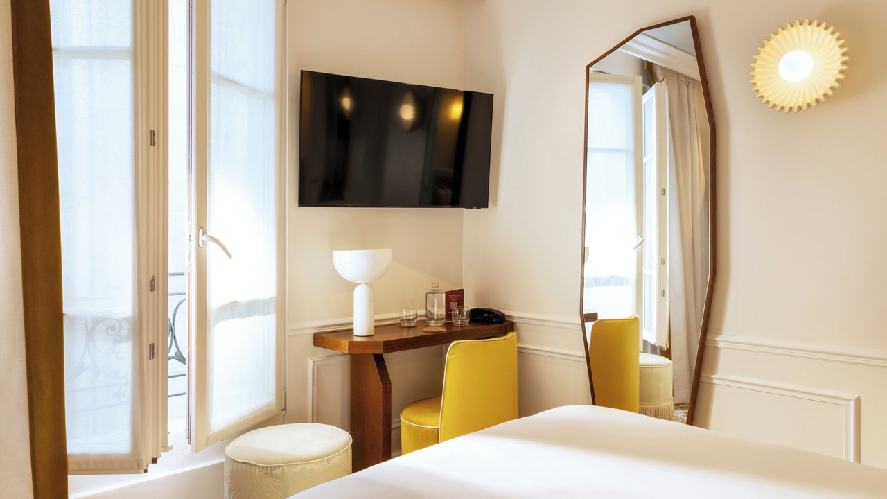 Photo of Bedroom in Quartier du Gros-Caillou