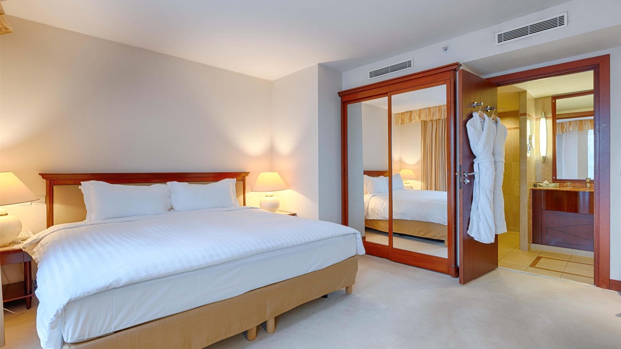 Photo of Bedroom in Levallois-Perret