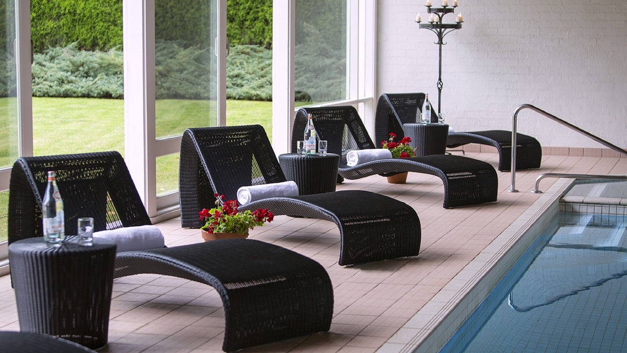 Photo of Others in Red Hill