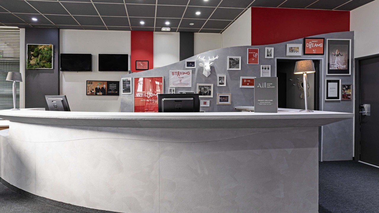 Photo of Others in Pantin