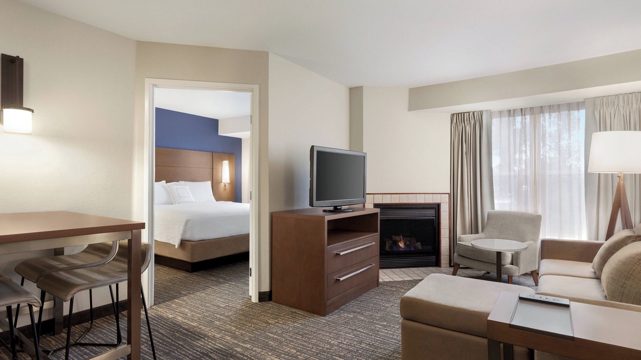 Photo of Livingroom in Nut Tree