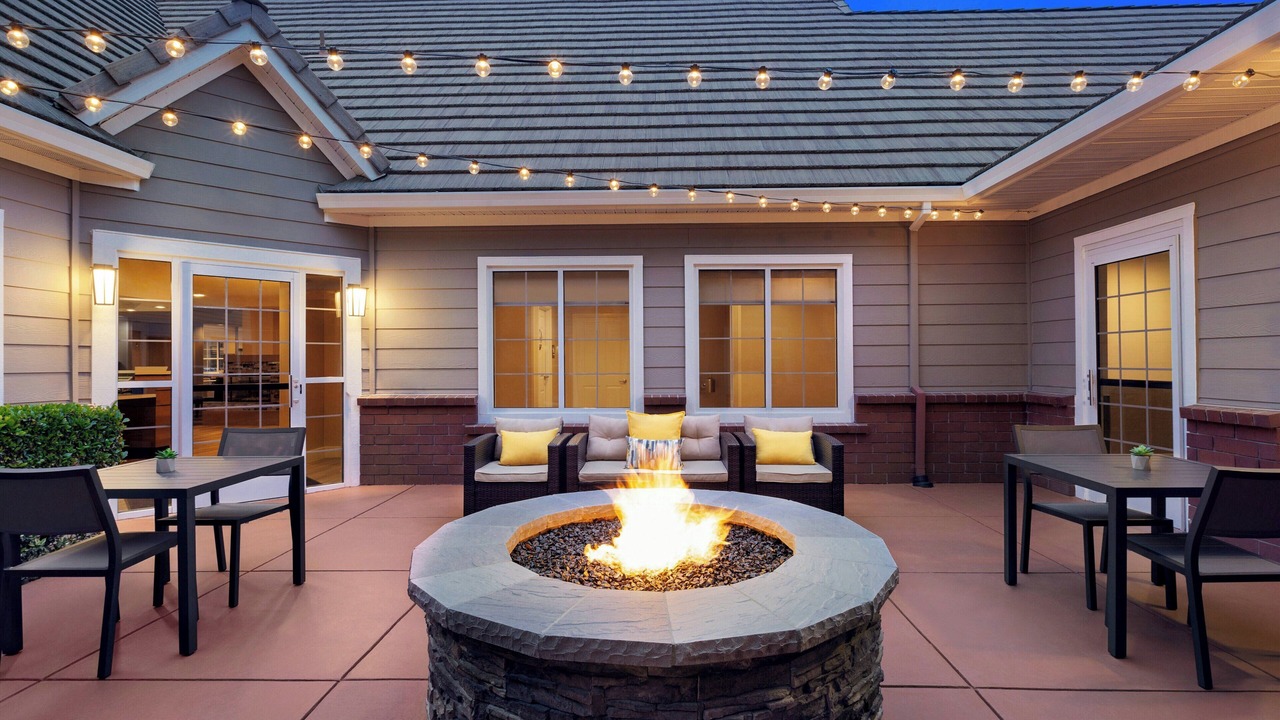 Photo of Patio Balcony in Nut Tree