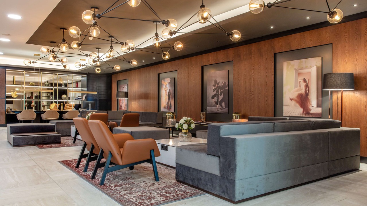 Photo of Others in Vorstadte