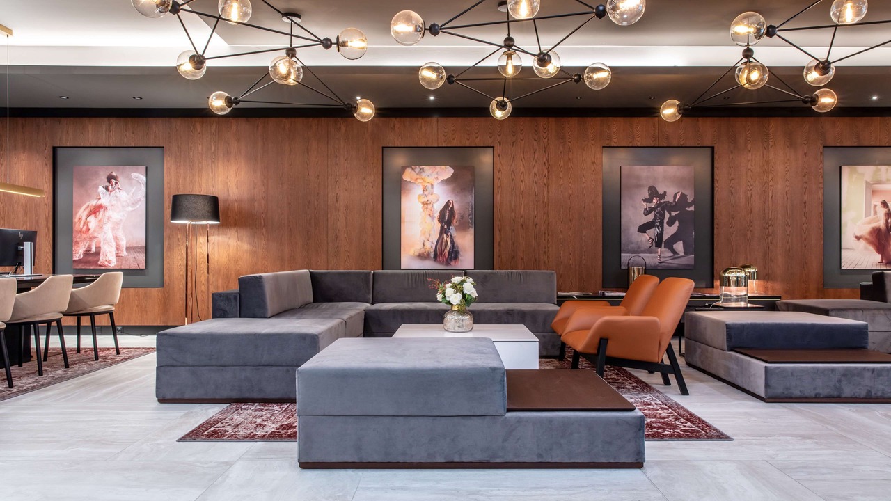 Photo of Others in Vorstadte