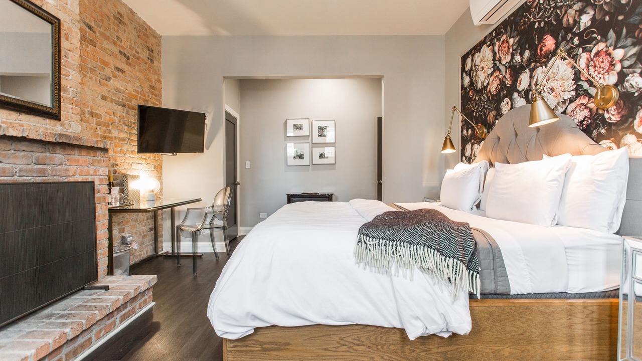 Photo of Bedroom in Wicker Park