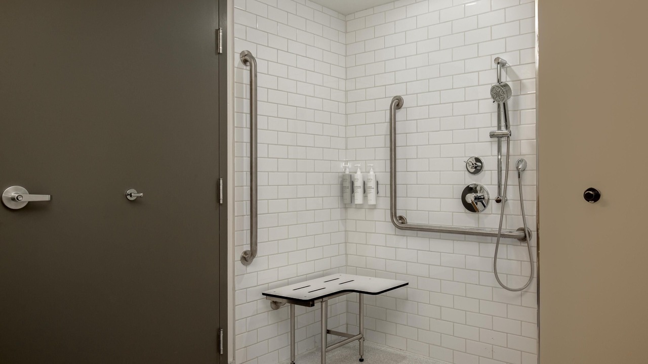 Photo of Bathroom in Northeast Mississauga