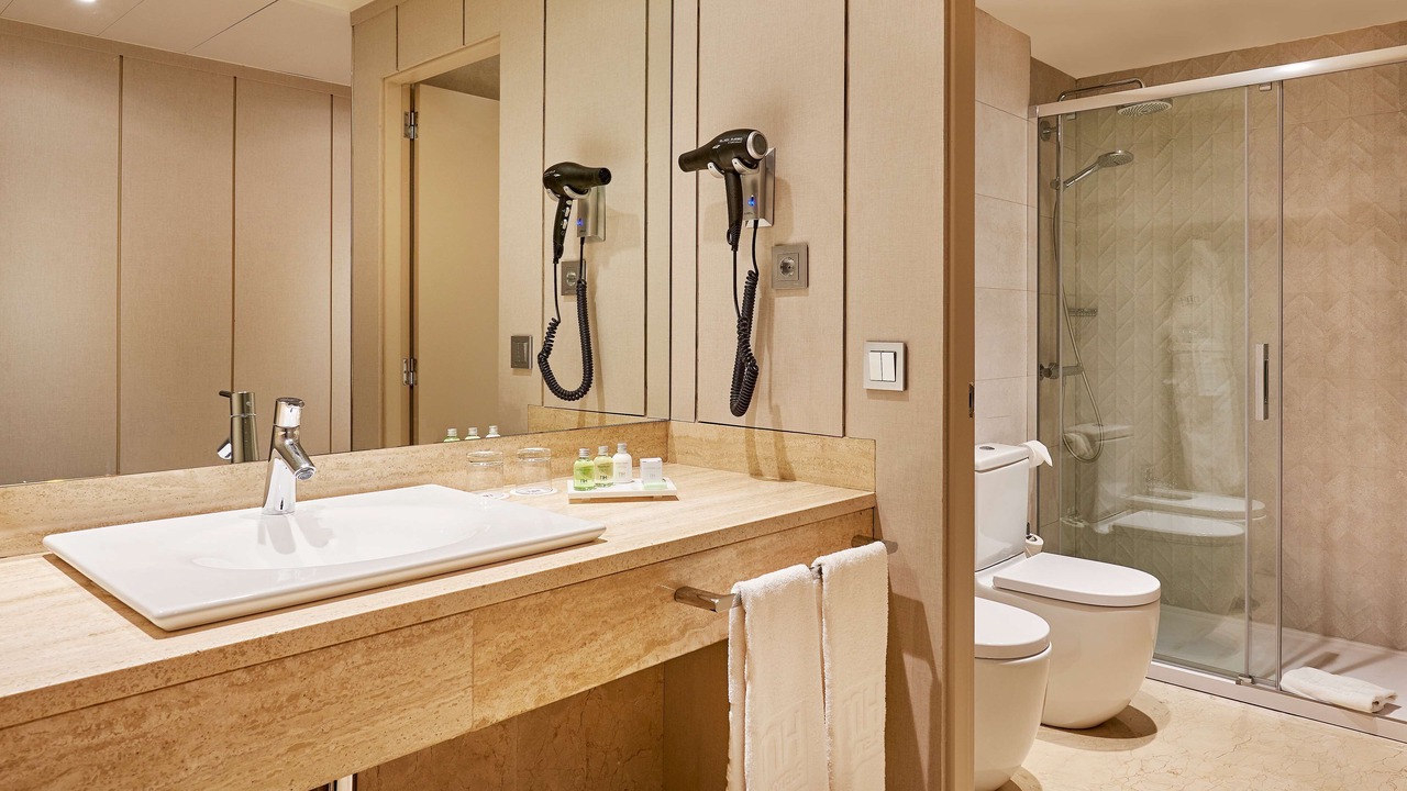 Photo of Bathroom in Logrono City Centre