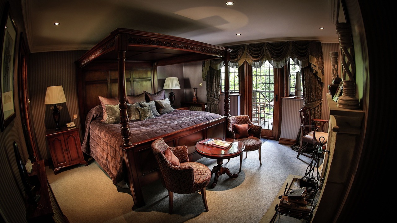 Photo of Bedroom in Horley